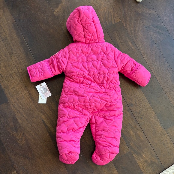 NWT Jessica Simpson Fuchsia Pink Quilted Hearts Pram 3-6 Snowsuit Winter Hooded - Picture 6 of 6